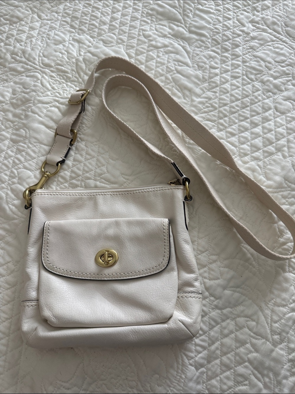 COACH- Light Cream Crossbody Shoulder Bag with Turn-Lock Front Pocket